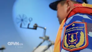 Cảnh sát biển Việt Nam chống khai thác IUU