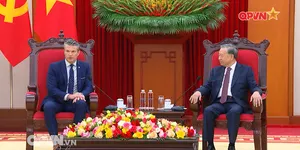 Bản tin tiếng Anh 15h ngày 03/11/2025