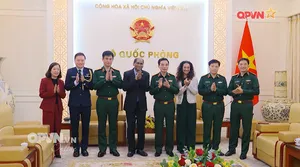 Bản tin Trưa ngày 04/11/2025