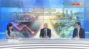 Tìm điểm sáng trong thời biến động