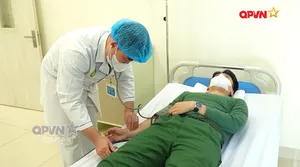 Phía trước điều vô hình