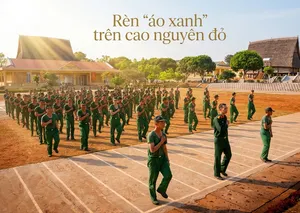 Phóng sự: Rèn “áo xanh” trên cao nguyên đỏ