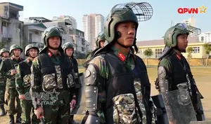 Ngày nghỉ của nhân dân, ngày canh trực của Bộ đội