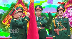 Cục Tuyên huấn đón nhận Huân chương Bảo vệ Tổ quốc hạng Nhất