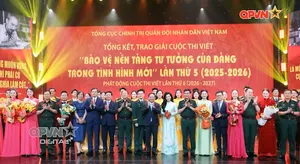 Tôn vinh những cây bút trên mặt trận bảo vệ nền tảng tư tưởng của Đảng