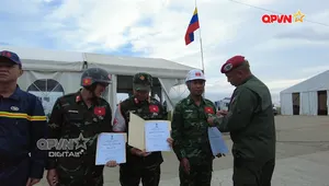 Đoàn cứu hộ cứu nạn Việt Nam đón nhận Huy chương Anh hùng Venezuela