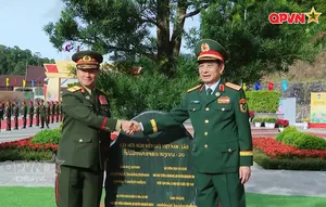 Tiếp nối tình đoàn kết đặc biệt Việt - Lào