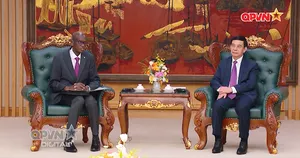 Bản tin tiếng Anh 15h ngày 17/7/2026