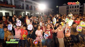 Đêm hội "trăng thu biên cương"