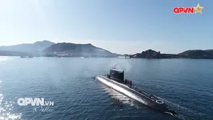 Học Bác để xây dựng quân đội tinh, gọn, mạnh