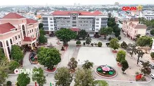 Ngọn đuốc soi đường