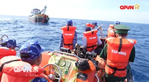 Cảnh sát biển Việt Nam quyết liệt chống khai thác IUU