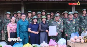 Đồng hành cùng bà con vùng lũ