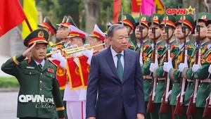 Vững vàng trên trận tuyến tư tưởng toàn quân