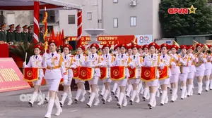 Đoàn Nghi lễ Quân đội đón nhận Huân chương Bảo vệ Tổ quốc hạng Nhì