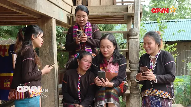 "Đưa" công nghệ số về bản