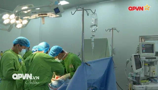 Đưa kỹ thuật y học hiện đại đến với người dân miền sông nước