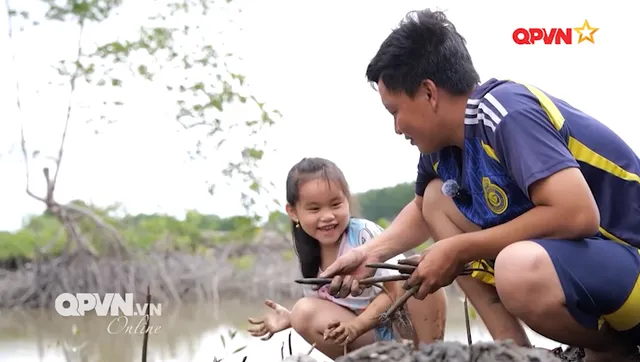 Từ ruộng lúa đến ao tôm