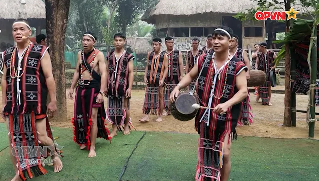 Lễ kết nghĩa của đồng bào Cơ Tu