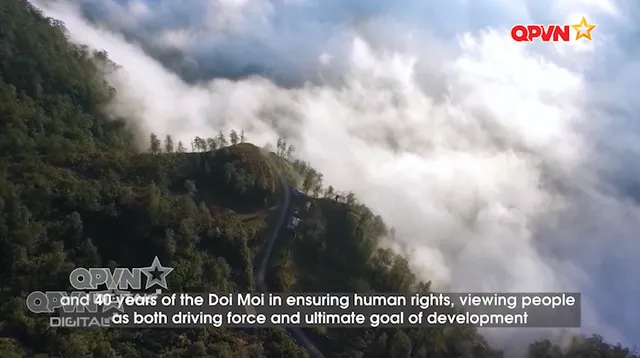 Vươn xa Việt Nam - Số 208 - TA - Con người ở trung tâm của công nghệ