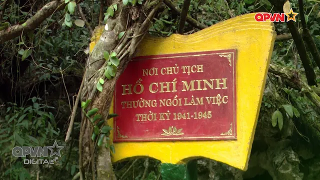 Non thiêng Pác Bó kể bài học kết đoàn