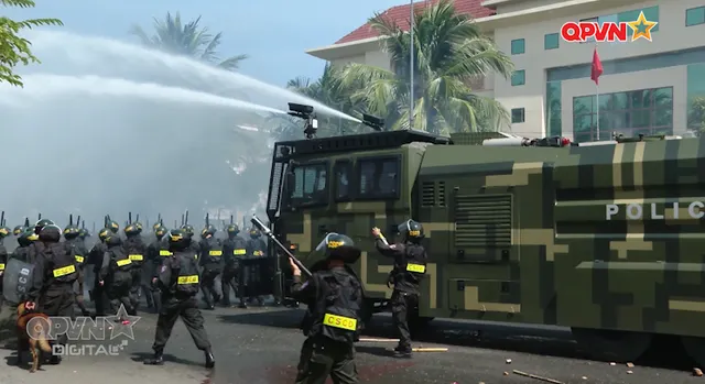 Duy trì nghiêm canh trực sẵn sàng chiến đấu