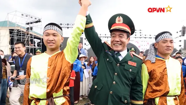 Xuân Biên phòng ấm lòng dân bản