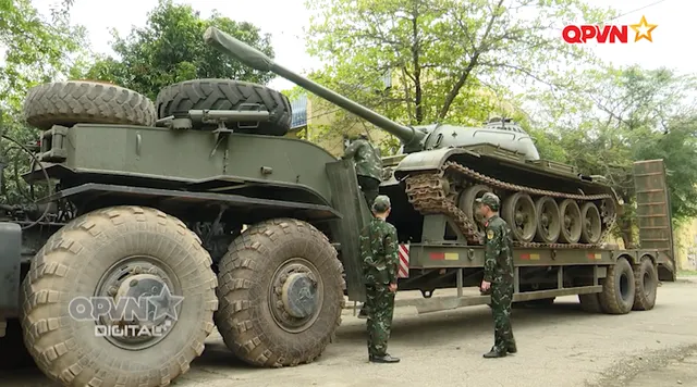 Lăng kính giao thông quân sự - Số 86: Giải mã kỹ thuật vận hành dòng xe chở tăng