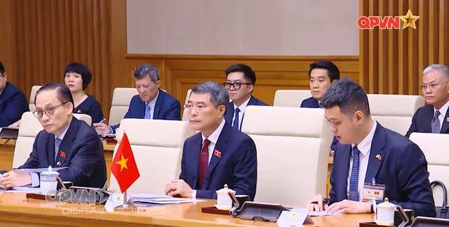 Bản tin tiếng Anh 15h ngày 24/4/2026