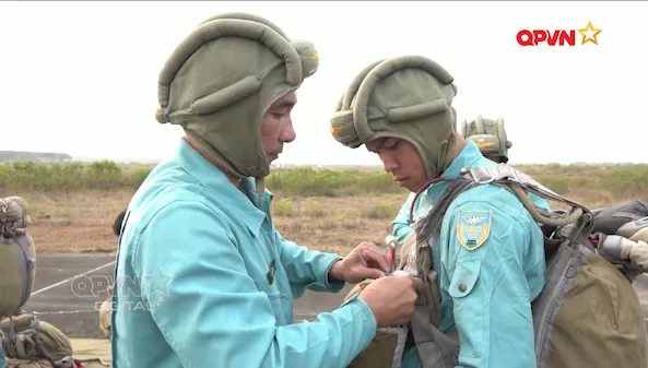 Bản lĩnh trinh sát, đặc công