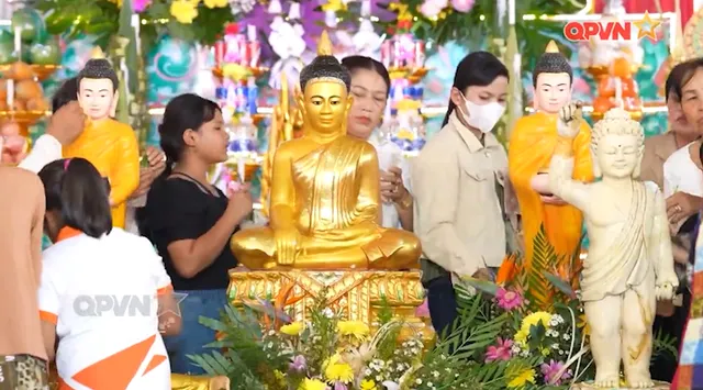 Soursdey Chnam Thmey