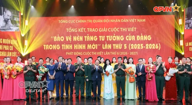 Tôn vinh những cây bút trên mặt trận bảo vệ nền tảng tư tưởng của Đảng