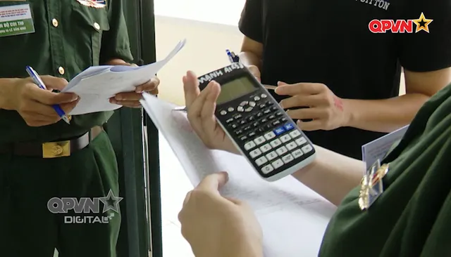 Đồng hành cùng thí sinh thi đánh giá năng lực của Bộ Quốc phòng