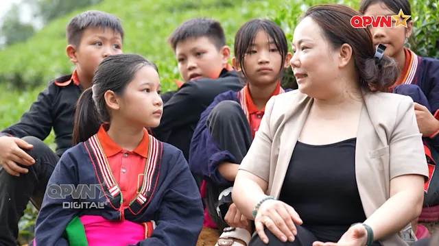 Sợi đỏ giữ núi