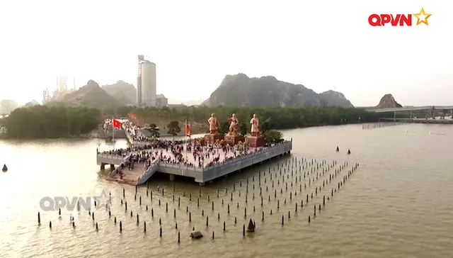 Hào khí sông Hồng