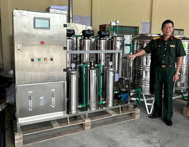 Phỏng vấn Đại tá Lê Văn Sơn, Trưởng phòng Kỹ thuật kiểm định, Cục Quân nhu, Tổng cục Hậu cần - Kỹ thuật về hệ thống máy lọc nuóc uống trực tiếp trong các đơn vị Quân đội