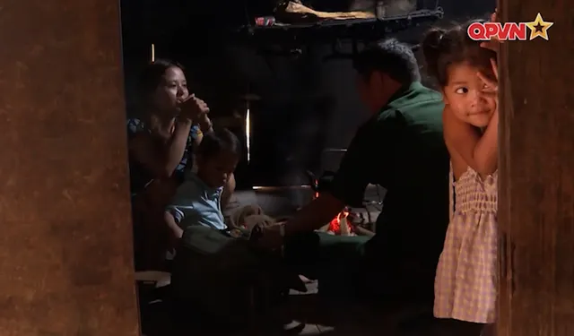 Sáng đẹp hình ảnh thầy thuốc quân hàm xanh
