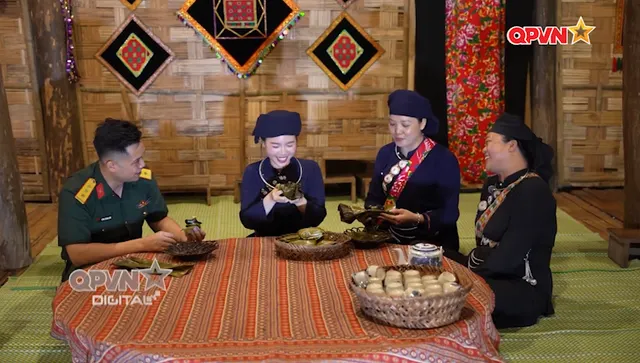 Bản sắc nở hoa