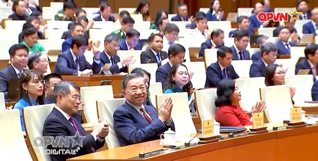 Bản tin tiếng Trung 16h30 ngày 25/8/2026