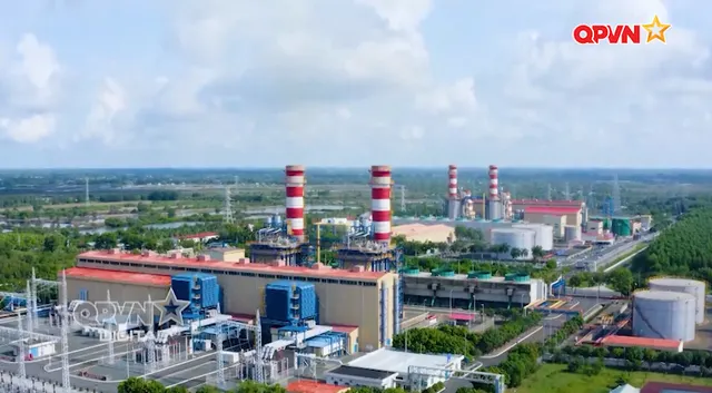 Tự chủ sản xuất nhiên liệu cho máy bay quân sự
