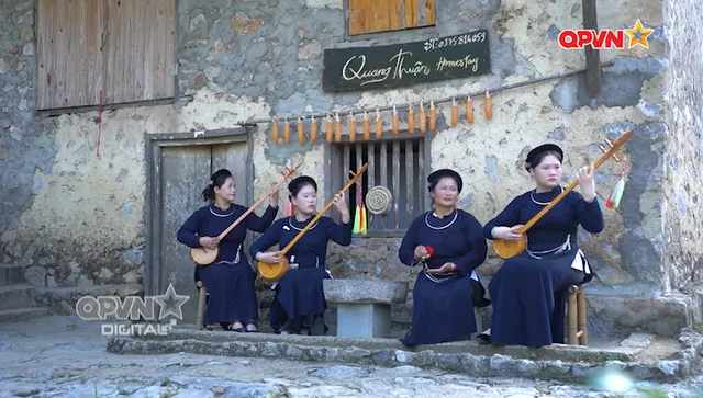 Bản hòa ca của đá và thời gian