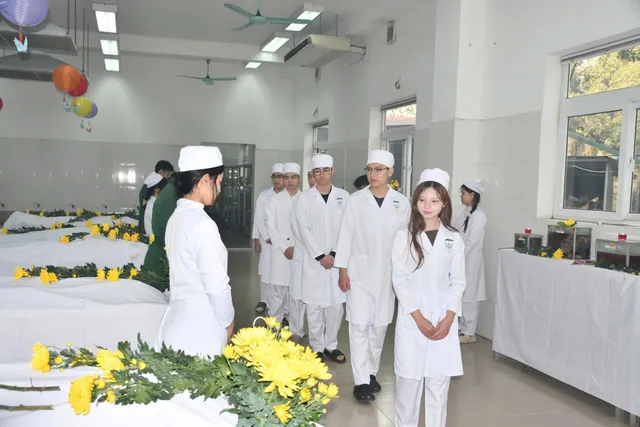 Loạt phóng sự: Những người thầy thầm lặng (tác giả Nguyên Nhi)