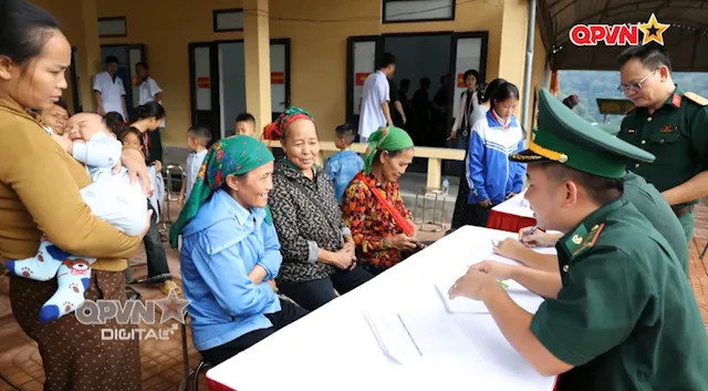 Chăm sóc sức khỏe cho các em nơi biên giới