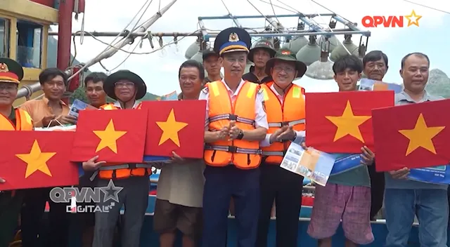 VMS ra khơi