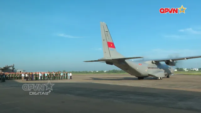 Vận chuyển 15.401 mẫu hài cốt liệt sĩ tới Hà Nội phục vụ giám định ADN