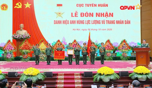 Cục Tuyên huấn đón nhận danh hiệu Anh hùng LLVT Nhân dân lần 2