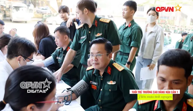 Tuổi trẻ Trường Cao đẳng Hậu cần 1 hiến máu tình nguyện