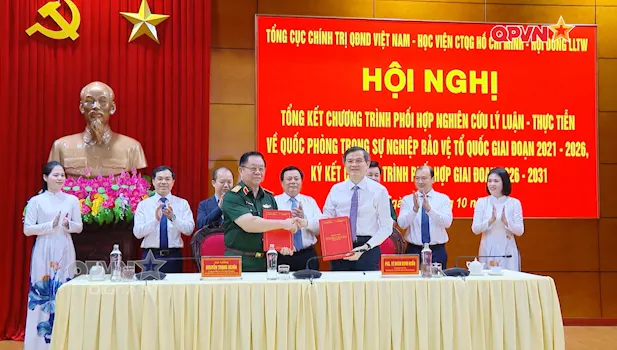 Phối hợp nghiên cứu lý luận, thực tiễn về quốc phòng trong sự nghiệp bảo vệ Tổ quốc