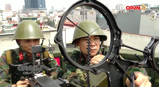 80 năm giữ vững thế trận bảo vệ Thủ đô