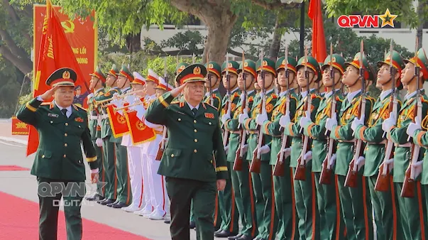 Học viện Chính trị đón nhận Huân chương Bảo vệ Tổ quốc hạng Nhất